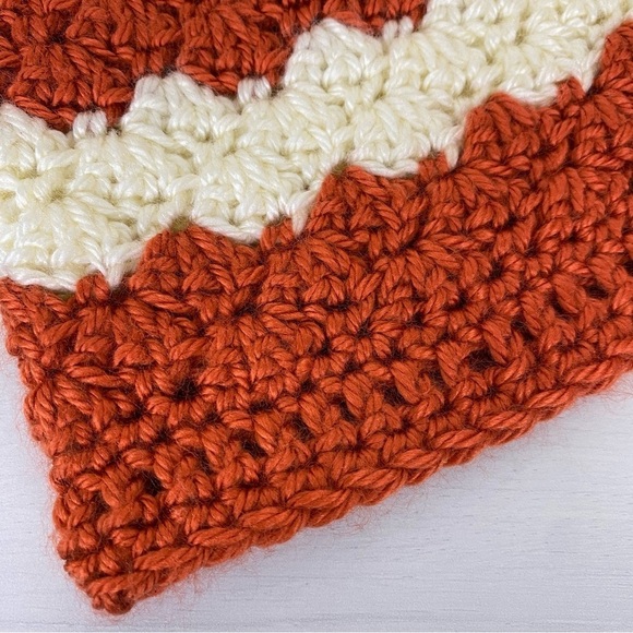 Handmade Women's Boho Slouchy Crocheted Beanie Hat OS Rust Ivory Floral Bands - Picture 6 of 11